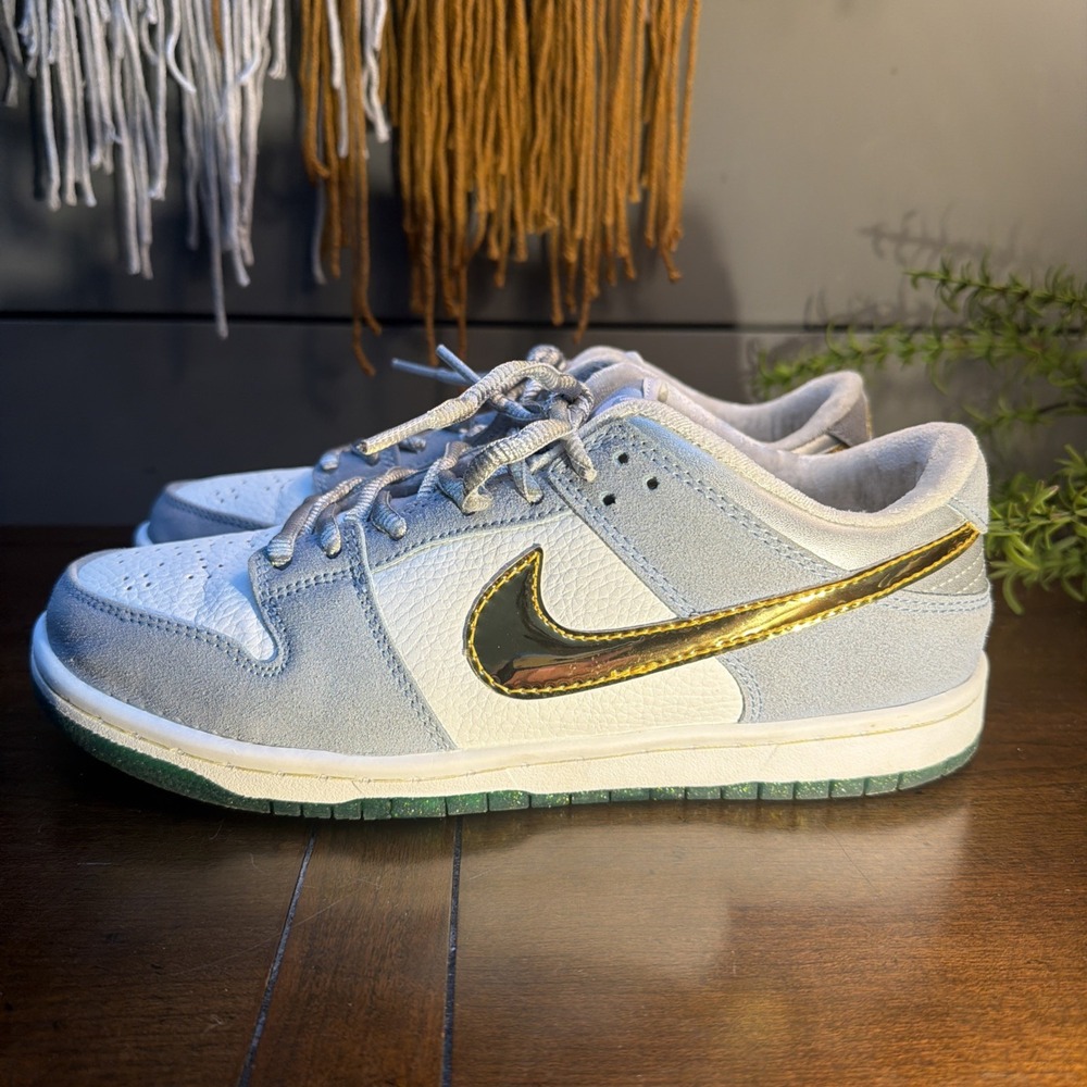 Sean Cliver x Nike Dunk Low SB 'Holiday Special' Men's Size 7 RARE HTF